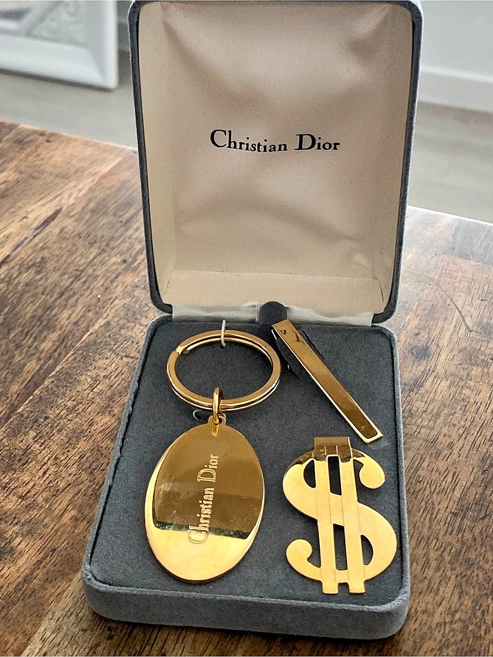 Christian Dior Vintage 3 Piece NIB
Money Clip, Tie Clip, Key Chain Gold Plated